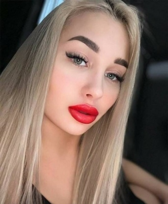 Мои услуги включают все, что ты можешь себе пожелать: незабываемый эротический массаж, страстные объятия и многое другое. В моей компании ты почувствуешь себя в раю. Я гарантирую тебе полную конфиденциальность и удовольствие. Мои клиенты всегда остаются довольными и хотят вернуться ко мне снова и снова. Для тебя я создам атмосферу расслабления и блаженства, в которой ты забудешь обо всех своих проблемах. Заходи ко мне в гости и позволь мне показать тебе, что такое настоящее наслаждение. 😘🔥💋 1694, 19 лет