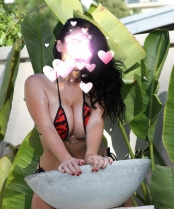 Экспертка в удовлетворении мужчин готова порадовать тебя своими нежными ласками. Приезжай, и ты узнаешь, что такое настоящее наслаждение! 15741, 26 лет